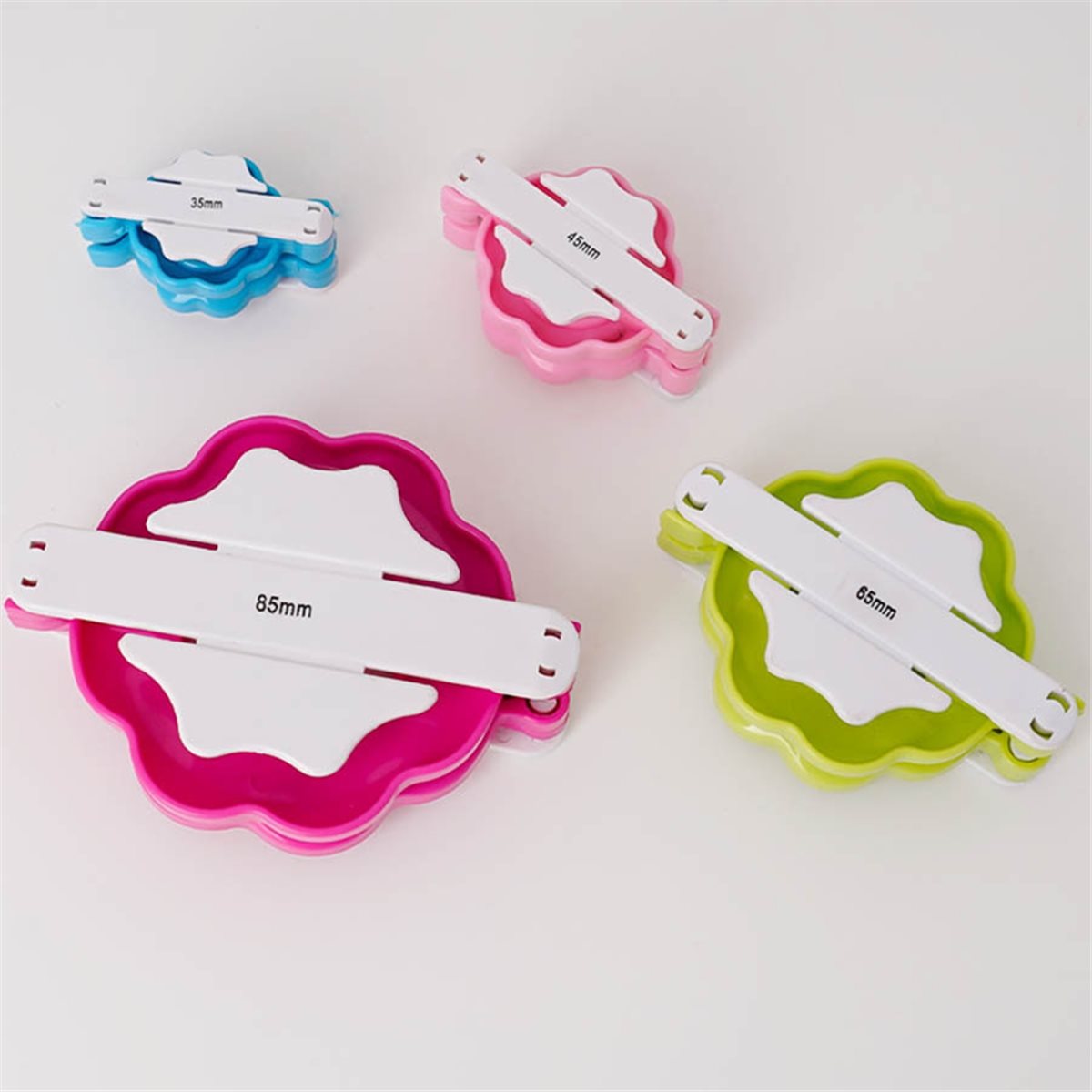 Best sales 2026 4 Sizes Pompom - огляд і ціна Pom Pom Maker Tool
